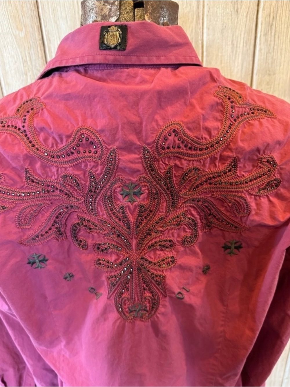 Embroidered Toku Magenta Button-Up Shirt - Picture 4 of 12